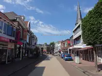 Almelo, Gesch�fte und H�user in der Oranjestraat (22.07.2017)