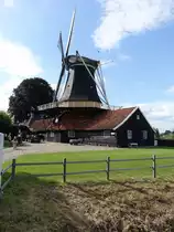 Rijssen-Holten, St�nderm�hle de Pelmolen, erbaut 1752 (22.07.2017)