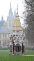 Die Buxton Memorial Fountain im Victoria Park. (London, M�rz 2017)