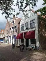 Zwolle, historische H�user am Meermineplein (23.07.2017)
