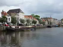 Zwolle, historische H�user entlang der Thorbekegracht (23.07.2017)