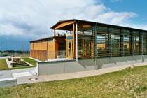 Arch�ologiepark Belginum - Hunsr�ck - Morbach
Belginum ist das 2002 er�ffnete Museum und gibt Antworten auf die Fragen:Wie funktionierte die Wasserversorgung? Womit wurde damals gearbeitet? Mitten in dem antiken Stra�endorf wird in schaulicher weise das Leben in keltischer und r�mischer Zeit aufgezeigt. 