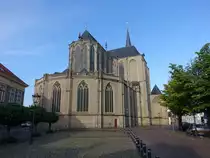 Kampen, Bovenkerk oder St. Nicolaas Kerk, gotische kreuzf�rmige Basilika, erbaut ab 1325 (24.07.2017)