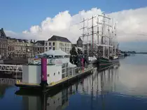 Kampen, Segelschiffe an der Promenade Ijsselkade (24.07.2017)