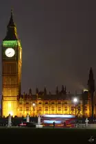 Der Westminsterpalast mit dem ber�hmten Uhrturm  Big Ben  im Zentrum von London. (M�rz 2013)
