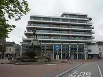 Leeuwarden, Brunnen Mercuriusfontein am Beursplein (25.07.2017)