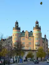 Dieses markante Geb�ude wurde 1899 f�r den Holzh�ndler Gustaf Carlberg erbaut. (Stockholm, Oktober 2011) 