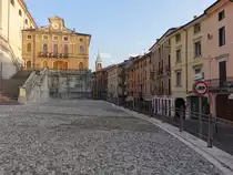 Schio, historische Geb�ude in der Via Camillo Cavour (27.10.2017)