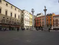 Vicenza, H�user am Hauptplatz Piazza dei Signori (28.10.2017)