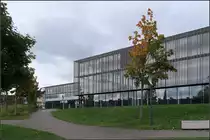. S�ddeutsche Leichtigkeit in Luxemburg -

Das Stuttgarter B�ro von Auer Weber plante in Luxemburg-Belair dieses sehr transparent und filigran gestaltete 2010 er�ffnete Sportzentrum. Auer Weber ist auch in Esch-sur-Alzette mit einem Schulgeb�ude im Staat Luxemburg vertreten, zudem gibt es ein aktuelles Schul- und Sportzentrumprojekt in Luxemburg-Cents, daf�r wurde 2017 der Grundstein gelegt.

04.10.2017 (M)