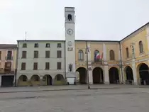 Badia Polesine,  sp�tgotischer Palazzo degli Estens, erbaut um 1400 (28.10.2017)