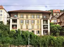 Neuch�tel, Wohnhaus an der Faubourg de la Gare 1 - 25.07.2013