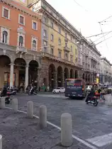 Bologna, historische Geb�ude an der Piazza Santo Stefano (31.10.2017)