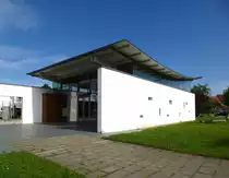 V�rstetten im Breisgau, die katholische Kirche St.Maximilian Kolbe, erbaut 1997, Sept.2017