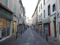 Montelimar, H�user in der Rue Pierre Julien in der Altstadt (22.09.2017)