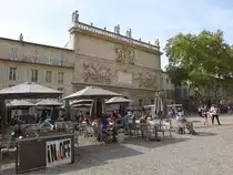 Avignon, Geb�ude der M�nzpr�geanstalt am Place du Palais (22.09.2017)