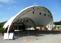 Bad Herrenalb, B�hne im Kurpark, anl�sslich der Gartenschau 2017, Aug.2017