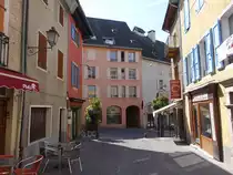 Embrun, H�user in der Rue Emile Guigues in der Altstadt (23.09.2017)