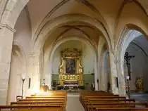 Lourmarin, Innenraum der Saint-Andre Kirche, Kreuzrippengew�lbe aus dem 16. Jahrhundert (24.09.2017)