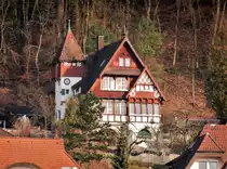 Waldshut, Am M�hleberg 22, sch�nes Wohnhaus am Waldrand, mit T�rmli und Uhrwerk - 09.01.2014