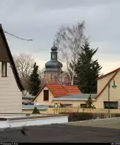 Blick �ber die D�cher des Dorfes Zscherben (Gemeinde Teutschenthal) auf den �rtlichen Kirchturm. [28.1.2018 | 15:16 Uhr]