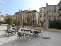 Beziers, H�user am Place de la Madeleine in der Altstadt (29.09.2017)