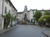 Haupttor der Ummauerung des Dorfes Camon in der Grande Rue (30.09.2017)
