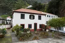 S�O VICENTE (Concelho de Sao Vicente), 31.01.2018, h�bsch restauriertes Wohnhaus im Ortszentrum