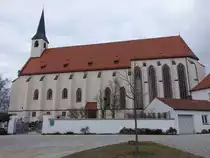 Seligenporten, Klosterkirche Mari� Himmelfahrt, seit 1696 Pfarrkirche, Saalbau mit eingezogenem Langchor, Dachreiter und Nonnenempore mit ehemaliger Sepultur und Laienkirche (05.03.2017)
