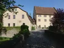 B�rg, das Schloss B�rg liegt am �stlichen Ende des alten Ortskerns am Hang zum Kochertal und besteht im Wesentlichen noch in seiner sp�tgotischen Gestalt von der Erneuerung durch Eberhard von Gemmingen im Jahr 1545 (29.04.2018)