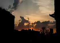 Sonnenuntergang �ber Budapest, und die Shiluette von einigen Geb�uden in der Innenstadt. Aufnahmedatum: 29.04.2018