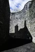 Im Innenhof des Gef�ngnis Kilmainham Gaol in Dublin. Heute dient das Gef�ngnis als Museum. Im Hof des Gef�ngnisses befindet sich eine Gedenkst�tte f�r die hier hingerichteten Anf�hrer des Osteraufstandes 1916.
Aufnahme: 11. Mai 2018.