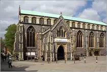Norwich. Die im 14. Jahrhundert als Kirche erbaute St. Andrews Hall wird heute als Veranstaltungszentrum genutzt. 04.05.2018