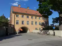 Uppsala, Skytteanum Tor zum Dombezirk, erbaut 1625 durch Reichsrat Johan Skytte dem 1. Kanzler der Universit�t (02.06.2018)