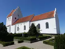 Kaerum, Ev. Kirche am K�rumvej 34, erbaut im 11. Jahrhundert (06.06.2018)