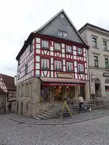 Kronach, Fachwerkhaus in der Amtsgerichtsstra�e, erbaut 1746 (15.04.2017)