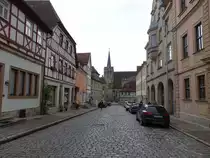 Kronach, Aussicht auf die Stadtkirche St. Johannes aus der Amtsgerichtsstra�e (15.04.2017)