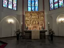 Hamburg am 23.6.2018: St. Trinitatis-Altar – der Dreifaltigkeit und Maria gewidmet – ist seit 1959 der Hauptaltar der Hauptkirche Sankt Jacobi in der Steinstra�e / eine der 5 evangelisch-Lutherischen Hauptkirchen  / ein mittelalterlichen Bau in der Stadtmitte / 