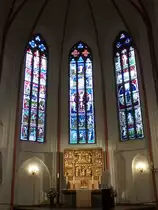 Hamburg am 23.6.2018: Hauptkirche Sankt Jacobi in der Steinstra�e / eine der 5 evangelisch-Lutherischen Hauptkirchen / ein mittelalterlichen Bau in der Stadtmitte / Die Glasmalerei von Charles Crodel an den Chorfenstern entstanden 1959–1963 /
23.07.2018 Harald Schmidt