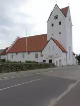 Grindsted, romanische Ev. Kirche, erbaut bis 1150, Umbau von 1920 bis 1923 (09.06.2018)