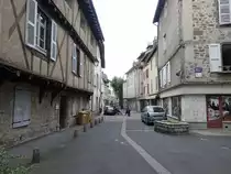 Aurillac, historische H�user am Place Saint-Geraud (21.07.2018)