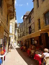 Sarlat-le-Caneda, Fachwerkh�user in der Rue Tourny (22.07.2018)