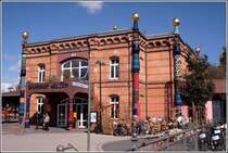 Der Hundertwasser-Bahnhof ist sicherlich der gr��te Besuchermagnet in Uelzen. Der Umbau erfolgte 1999 und 2000 im Rahmen eines EXPO-Projektes. Aufnahmedatum: 17.09.2005