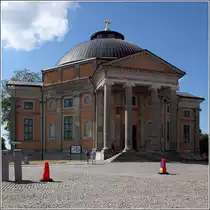 Karlskrona. Auch die Dreifaltigkeitskirche (Trefaldighetskyrkan) steht am Stortorget. 27.07.2018