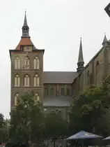 Blick zur�ck auf die Marienkirche in Rostock am 27. August 2018.