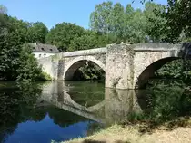 Najac, Steinbr�cke Pont Saint-Blaise aus dem 13. Jahrhundert (30.07.2018)