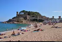 Blick vom Strand am Mittelmeer (Costa Brava) auf die Burg des Seebades Tossa de Mar (E).
[17.9.2018 | 16:09 Uhr]