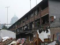 Modernisierung. Immer mehr alte Wohnsiedlungen werden abgerissen und weichen meist modernen Hochh�usern. 09/2007