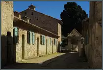 Das Fort Royal auf der Insel Sainte-Marguerite wird heute �berwiegend von Schulklassen besucht, die dort an mehrt�gigen Kursen zu verschiedenen Umweltschutzthemen teilnehmen. Ein Teil der alten Geb�ude des Forts wird als Unterk�nfte genutzt. (28.09.2018)