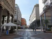 Busto Arsizio, Gesch�ftsh�user in der Via Milano (22.09.2018)